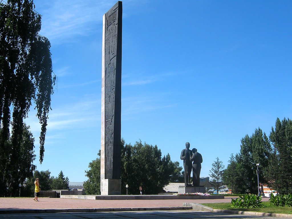 мемориальный комплекс на площади Победы, Барнаул