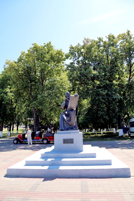 Памятник иконописцу Андрею Рублёву, Владимир