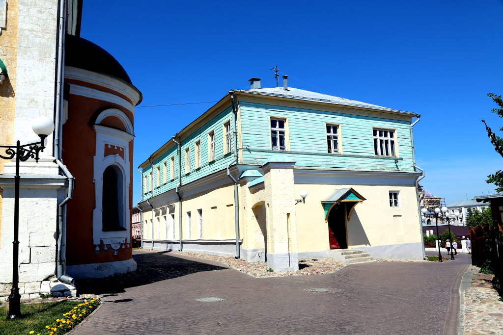 Здание первой аптеки города, Владимир