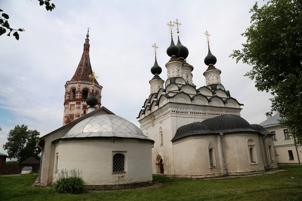 Лазаревская и Антипиевская церкви, Суздаль
