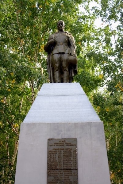 Памятник воинам в Гусево, Сергач