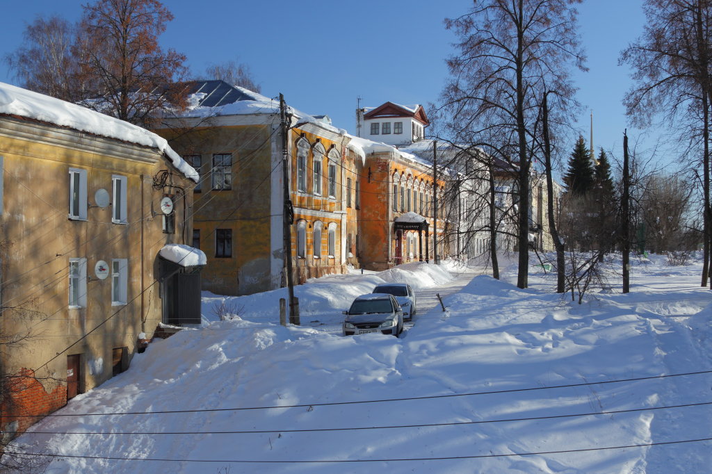 Старые дома 19 века на площади Ленина (бывшая Спасская), Шуя