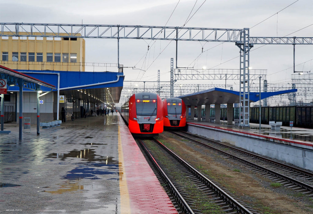 Ласточка Краснодар-Анапа на станции Анапа. 30 декабря 2019 г., Анапа