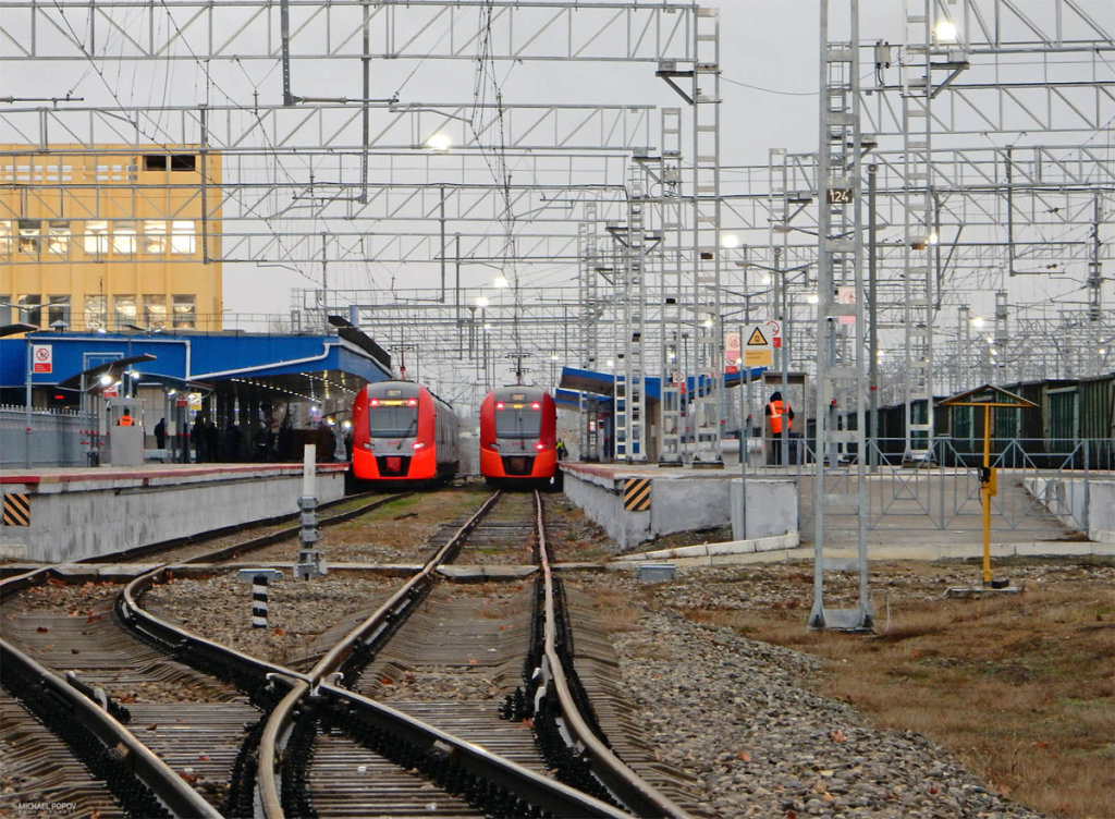 Ласточка Краснодар-Анапа и Анапа-Краснодар курсирует ежедневно с железнодорожного вокзала Анапы два раза в день., Анапа