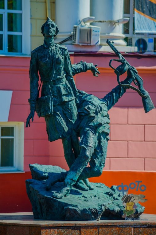 Памятник медикам, погибшим в Великой Отечественной войне, Курск