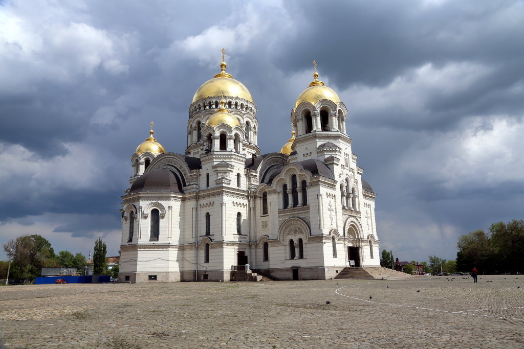 Вознесенский войсковой собор со стороны памятника Ермаку, Новочеркасск