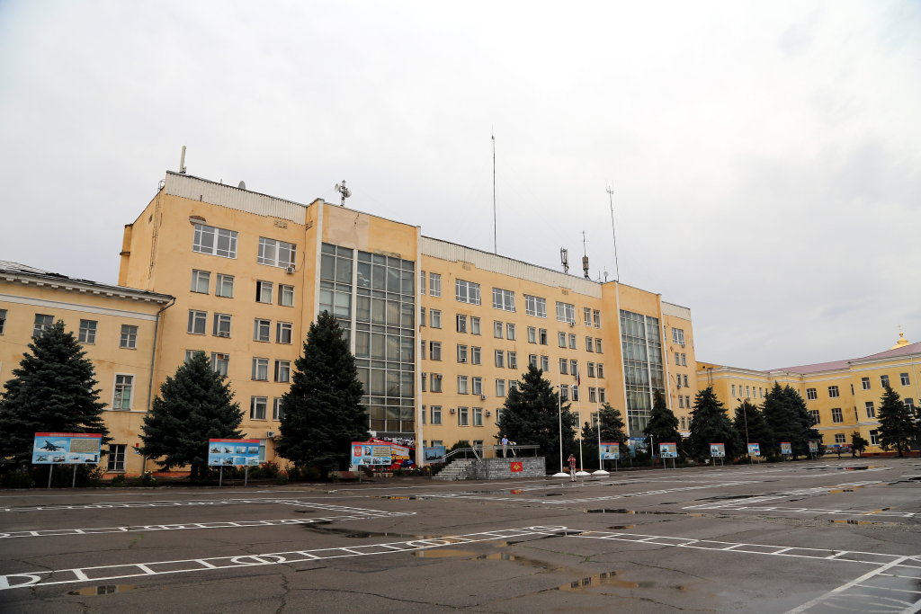 Главный учебный корпус бывшего НВВККУС (где я учился в 1983-1987 г.г.), Новочеркасск