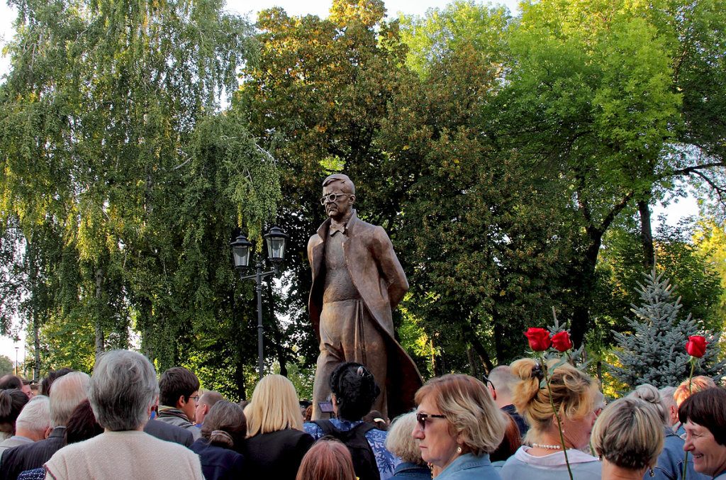 Памятник Д.Шостаковичу, Самара