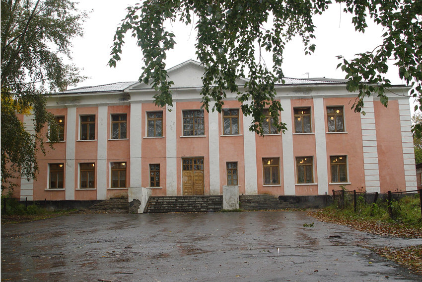Школа №12   2005.09.23, Артемовский