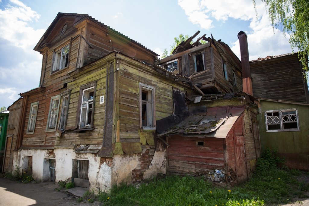 знаменитый дом на ул. Рабоче-Крестьянской, Кирсанов