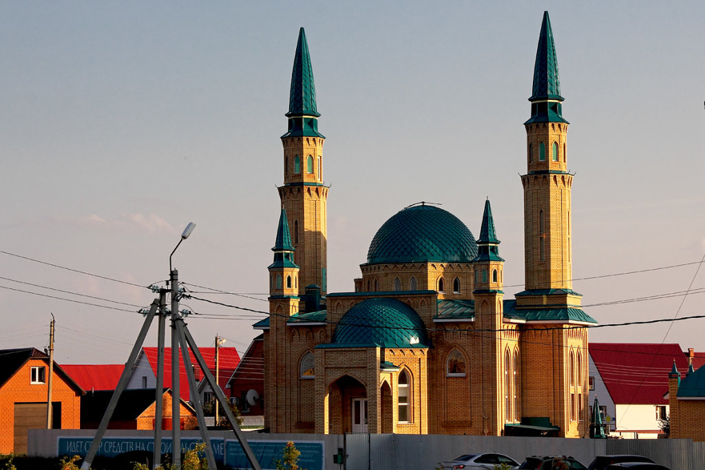 Строительство мечети, Нурлат