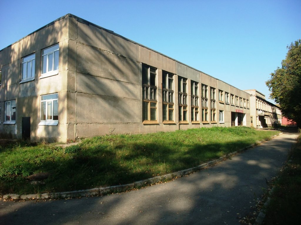  Здание спортзала  бывшего сельского училища (сегодня Болоховский техникум), Болохово