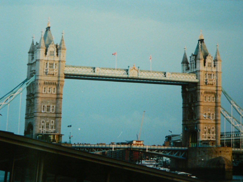 Tower Bridge. 2003, Лондон