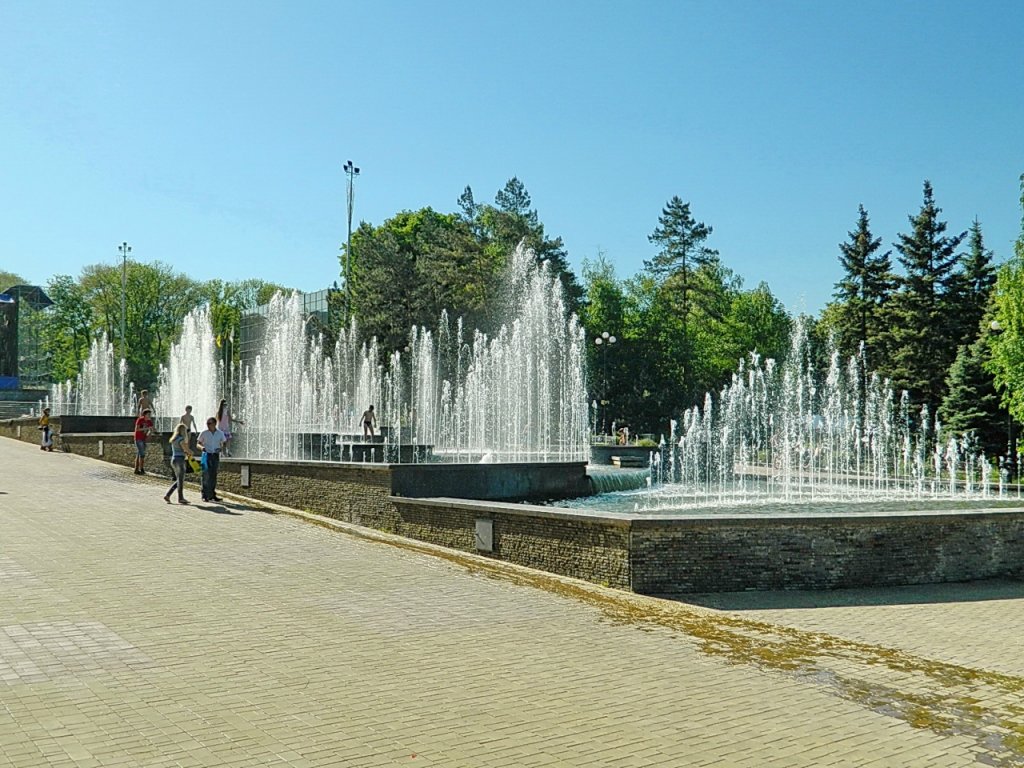 Каскад фонтанов в парке им.Щербакова, Донецк