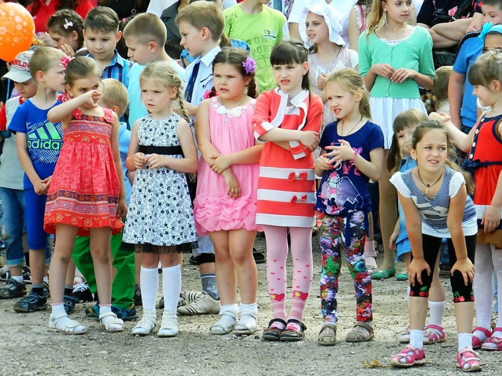 На детском празднике в городском парке им. А.П.Чехова, Харцызск
