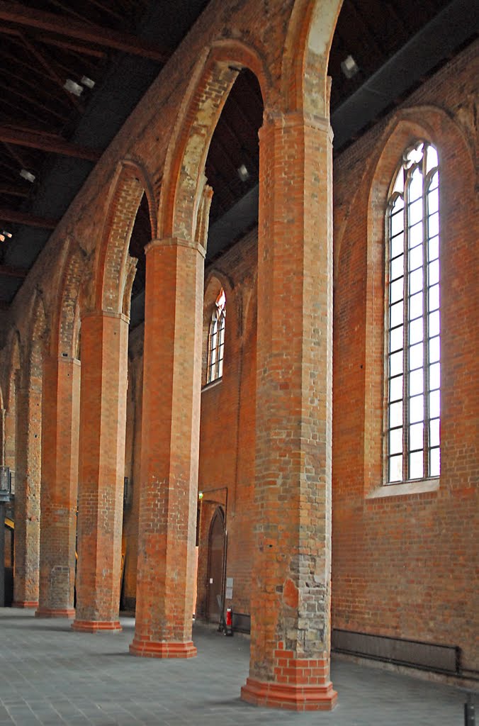 Interior of the monastery church., Бранденбург