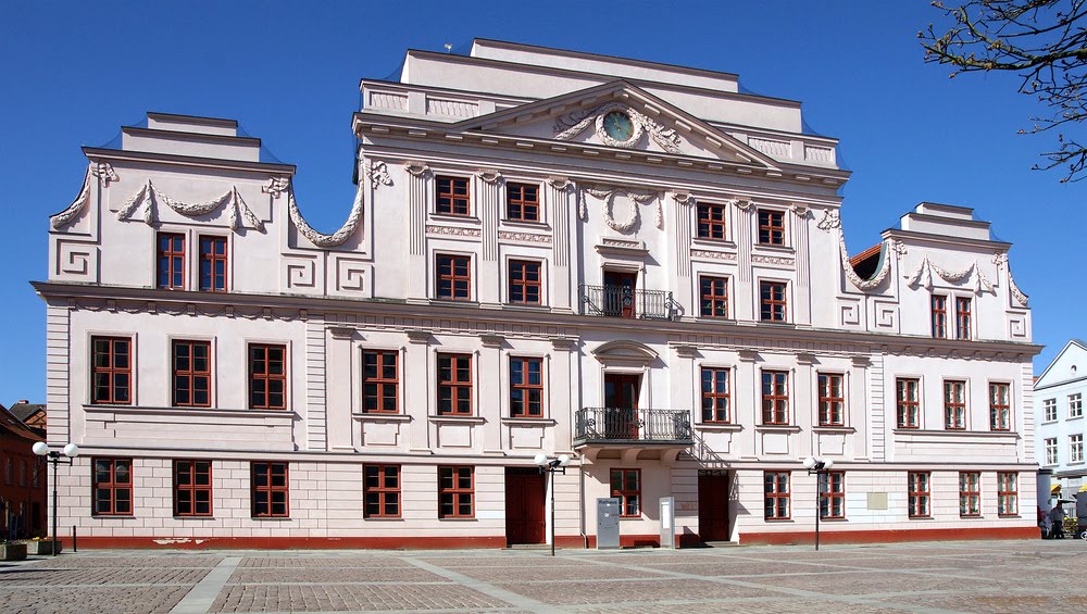Rathaus Güstrow, Гюстров