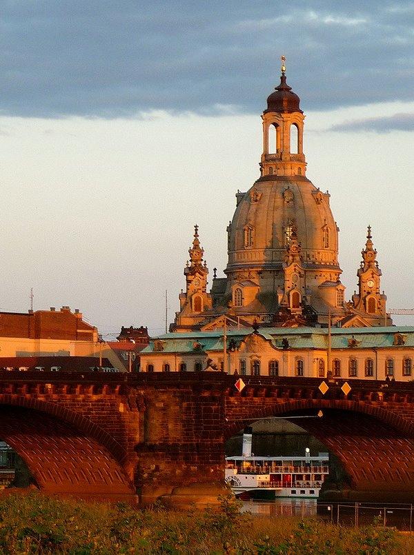 Dresden, Frauenkirche im Abendlicht, Дрезден
