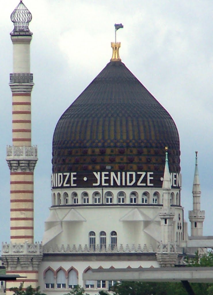 Mezquita en europa?.No una fabrica de cigarrillos., Дрезден
