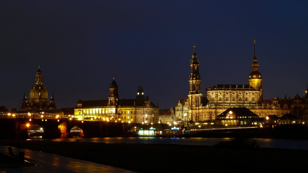 Blick vom Palaisgarten auf die Dresdner Altstadt, Дрезден