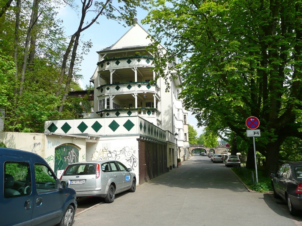 Chemnitz - Fabrikstraße mit denkmalgeschütztem Wohnhaus, Хемниц