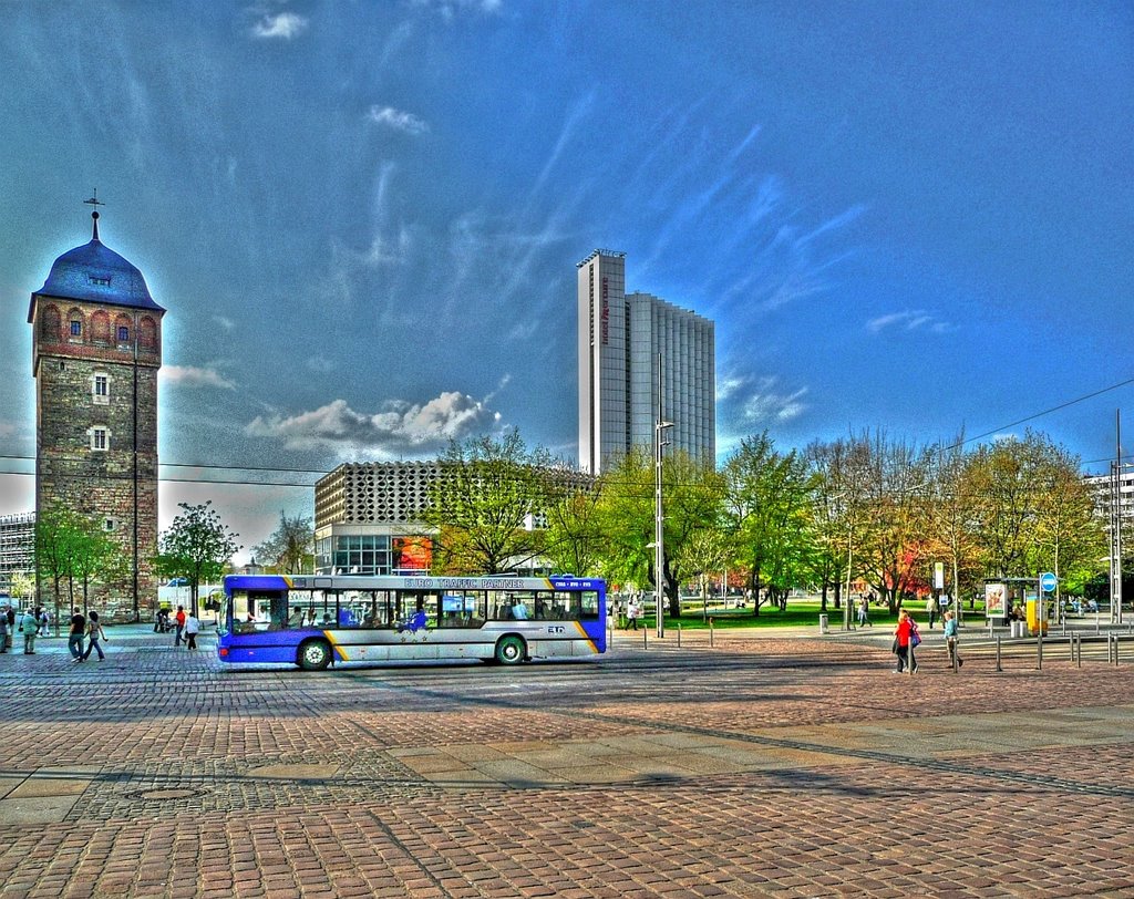 Chemnitz - City mit Roter Turm, Stadthalle und Hotel "Mercure"-DRI-Format, Хемниц