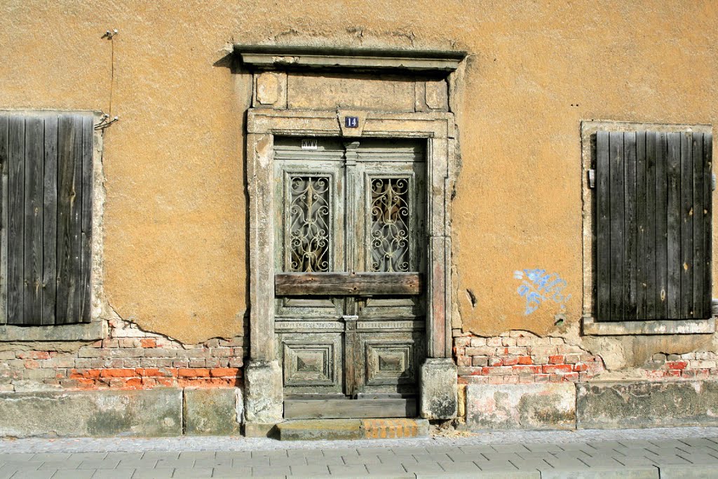 (K)ein einladendes  Portal in Wittenberg, Виттенберг
