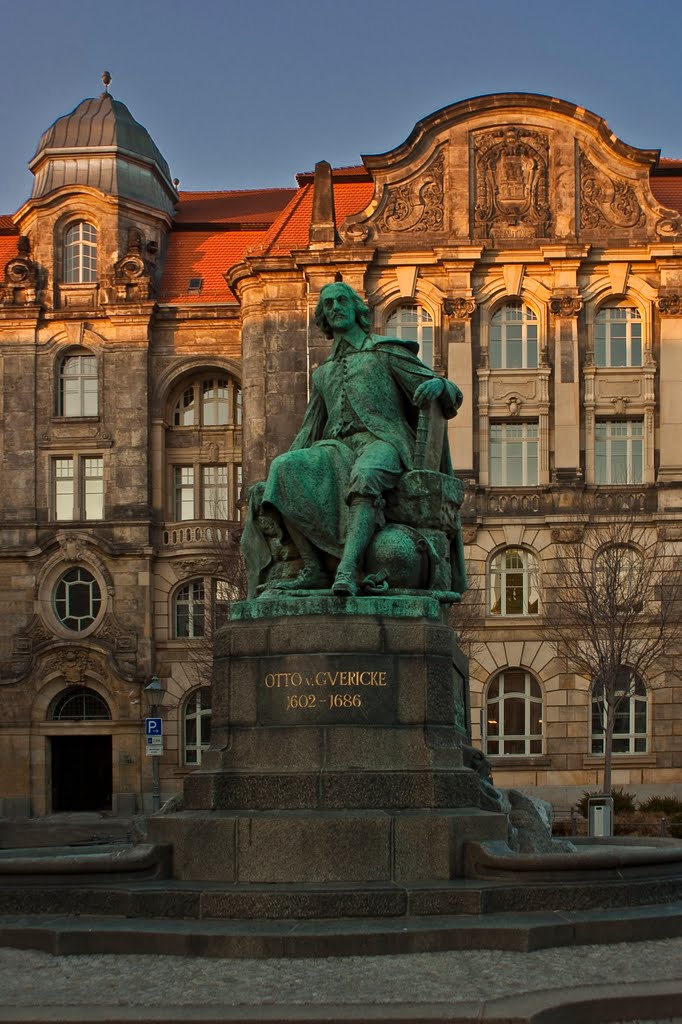 Das Otto von Guericke Denkmal in Magdeburg., Магдебург