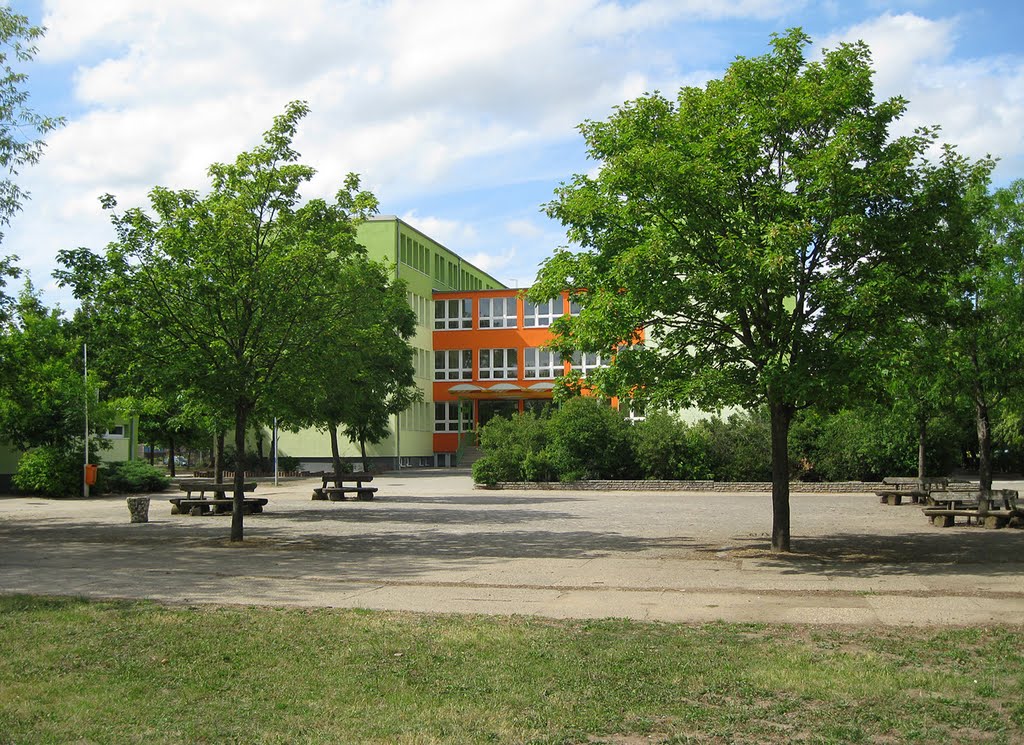 Maxim-Gorki-Schule, Волмирстэдт