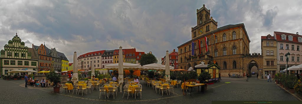 GER Weimar Marktplatz (Rathaus) Panorama by KWOT {Subtitle: Theatrical Scene (2) by Pom}, Веймар
