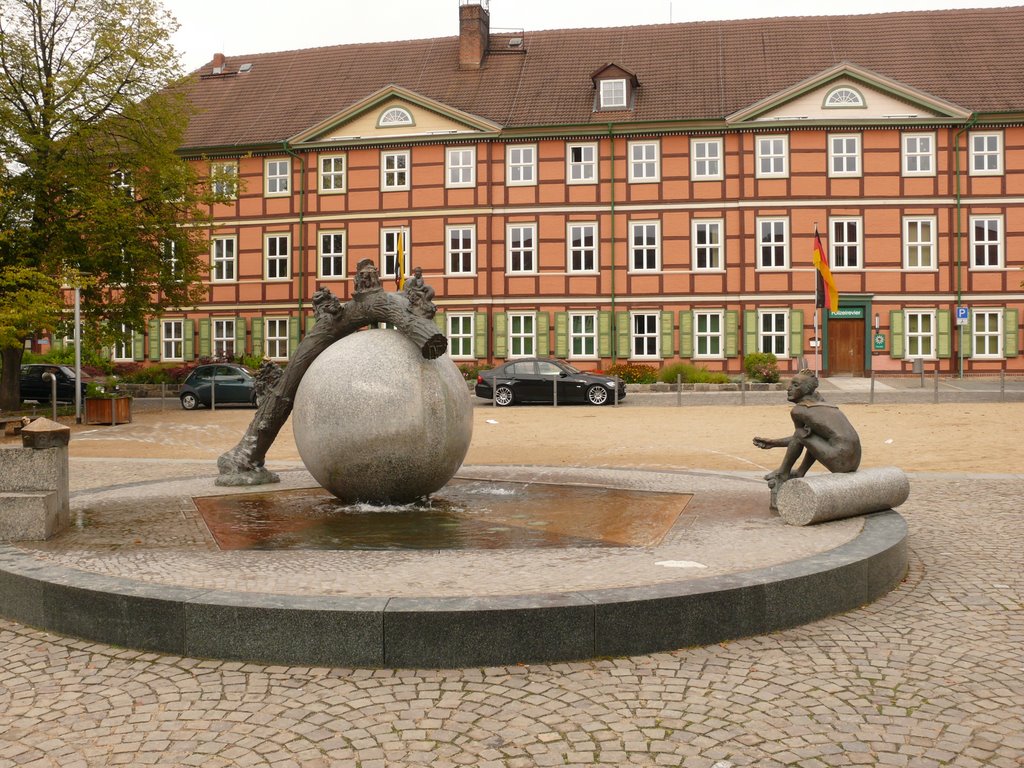 Wernigerode - Nicolaiplatz mit Brunnen, Вернигероде