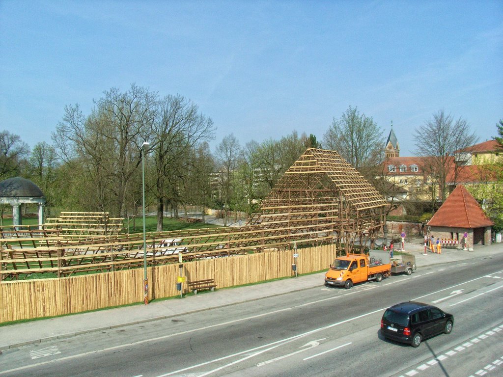 Aufbau auf der Ringelstecherwiese, Landshut, Ландсхут