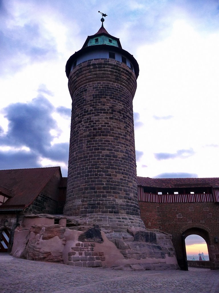 Sinwellturm Nürnberg, Нюрнберг
