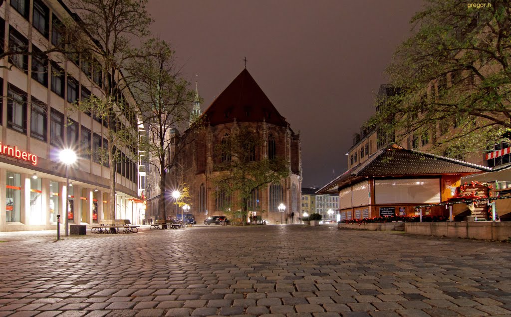 Nürnberg bei Nacht-Lorenz Kirche-November-2013-D, Нюрнберг