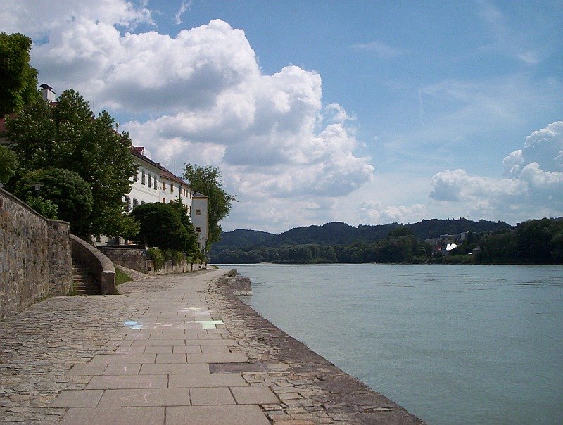 Passau, Inn River,  Bavaria, Germany, Пасау