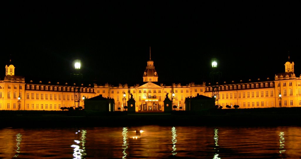 Night sight from the fountain, Карлсруэ