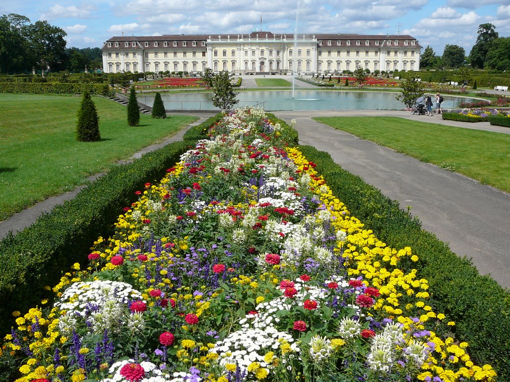 Schloss Ludwigsburg in Ludwigsburg, Людвигсбург