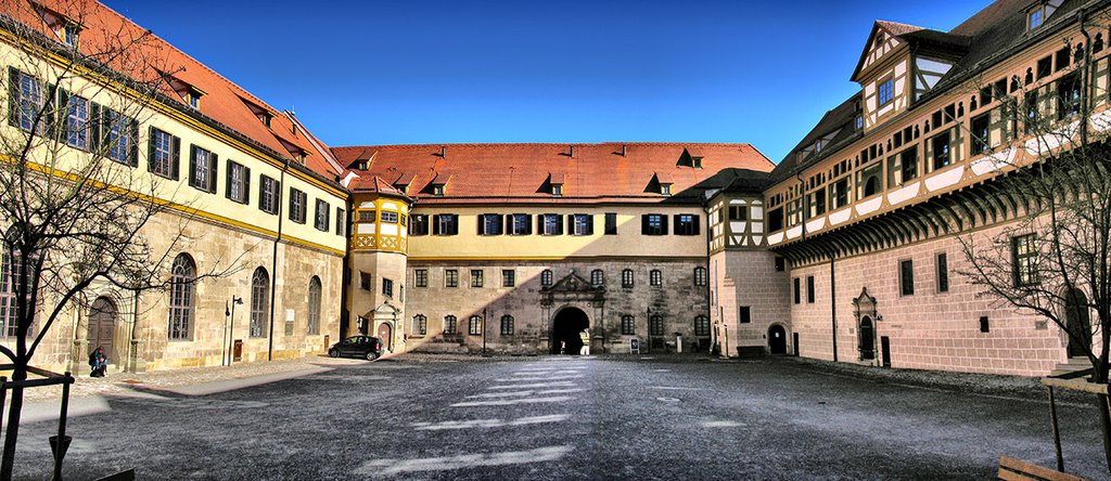 Schloss Hohentübingen - Hof, Пфорзхейм