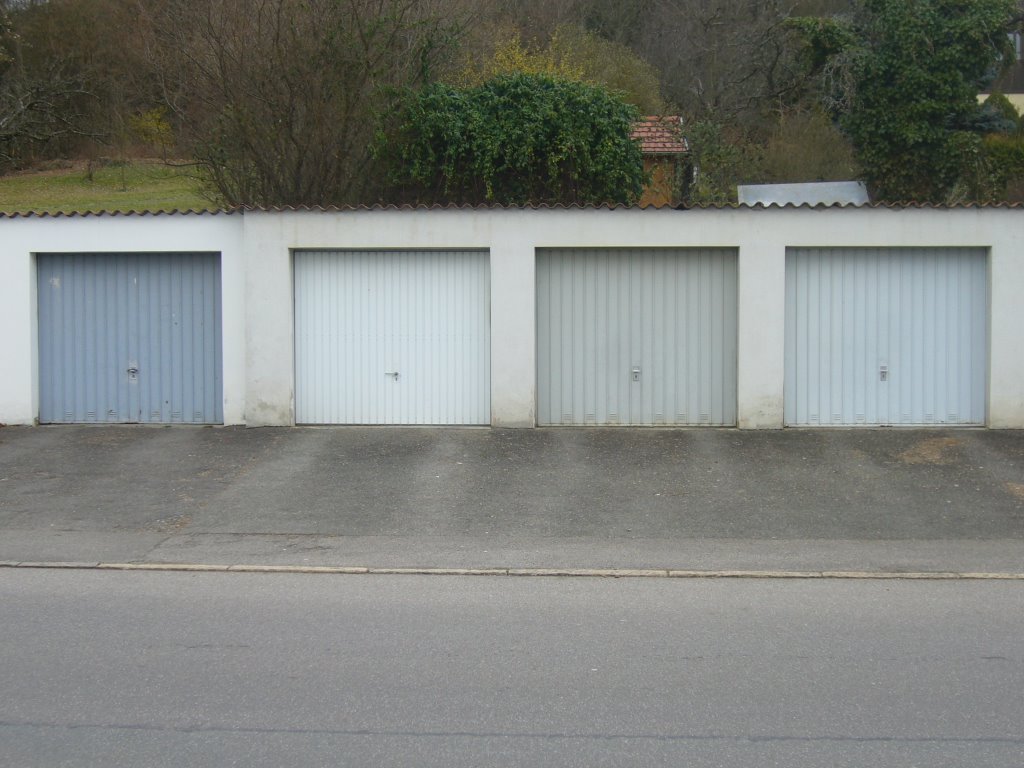 Garagenstudie in Grau und Blau, Рютлинген