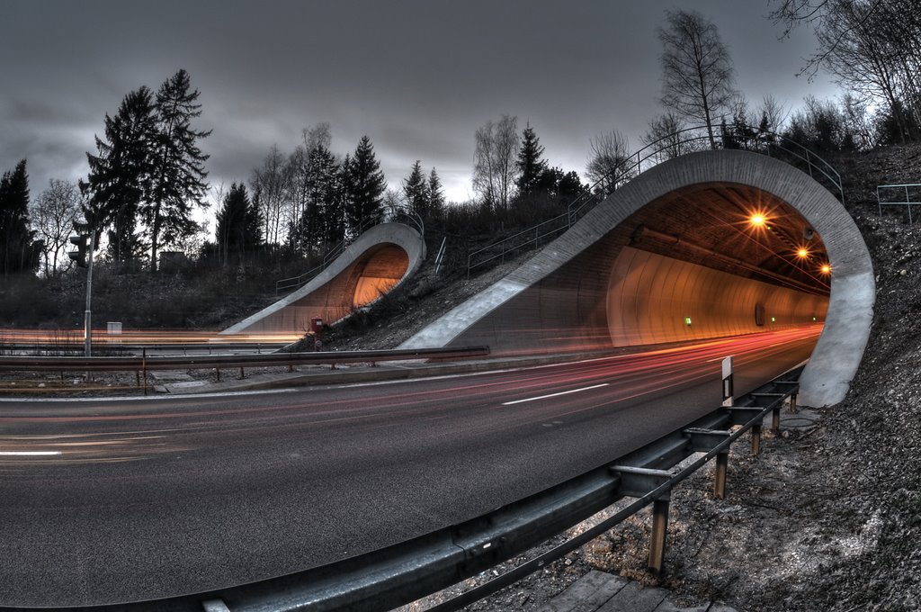 Illuminated B10 Tunnel Entrance, Ульм