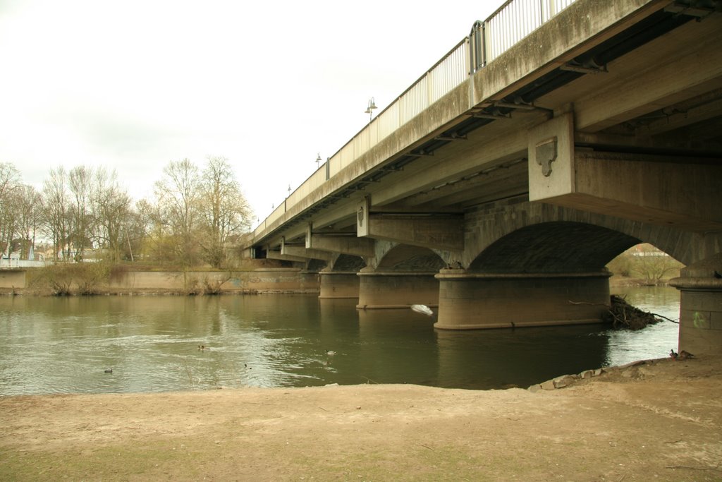 Sachsenhäuser Brücke, Гиссен
