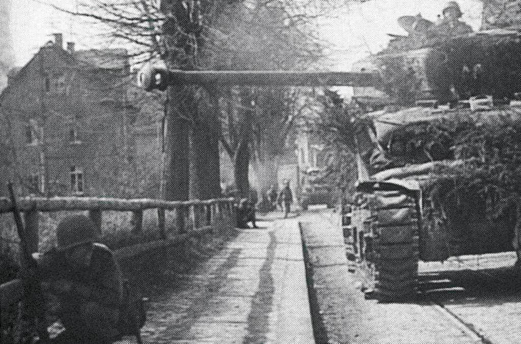 28.03.1945 Rodheimer Str. / Sachsenhäuser Brücke !, Гиссен
