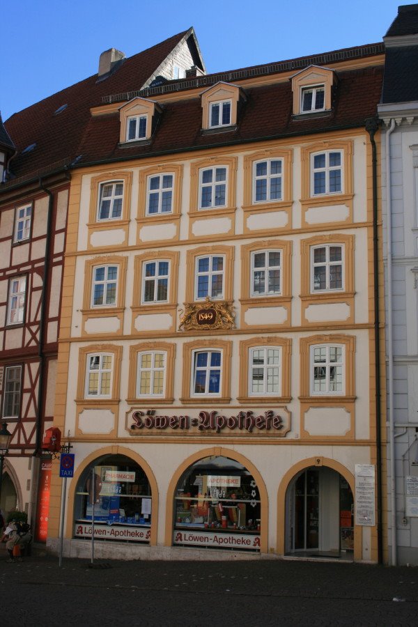 Löwen-Apotheke von 1549 in Fulda, Фульда