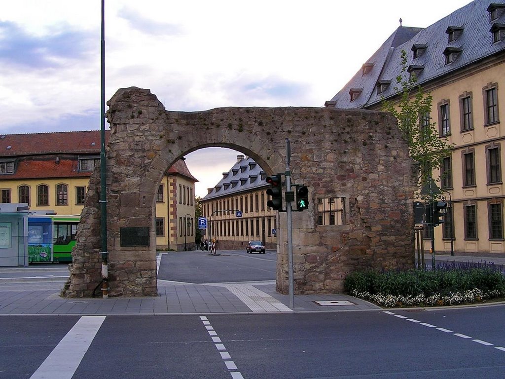 Remains of the town wall, Fulda, Sep 2004 (بقایای دیوار قدیمی شهر), Фульда