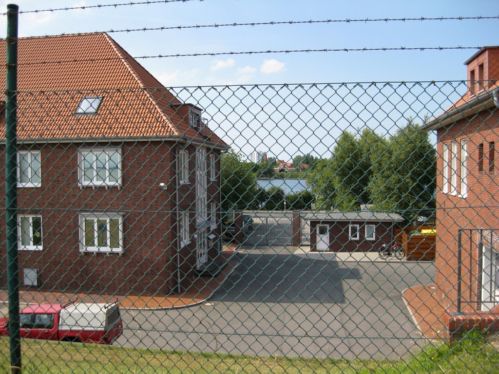 Wilhelmshaven - Gebäude des Senckenberg-Institut am Fliegerdeich (ehem. Kasernengebäude), Вильгельмсхавен