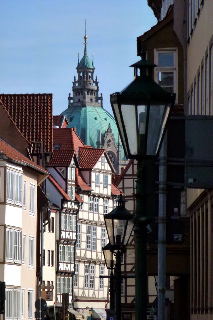 Hannover, Altstadt mit Rathauskuppel, Ганновер