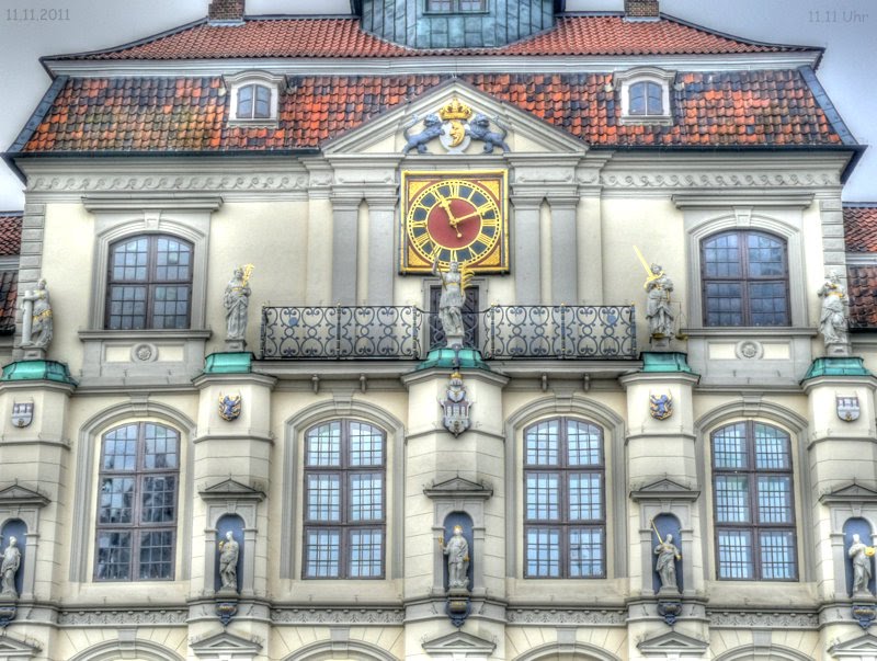 Lüneburgs Rathaus - das schönste im Norden - am Martinstag - 11.11.11.  11:11 - Karnevalsanfang und weit und breit keine Narren!, Лунебург