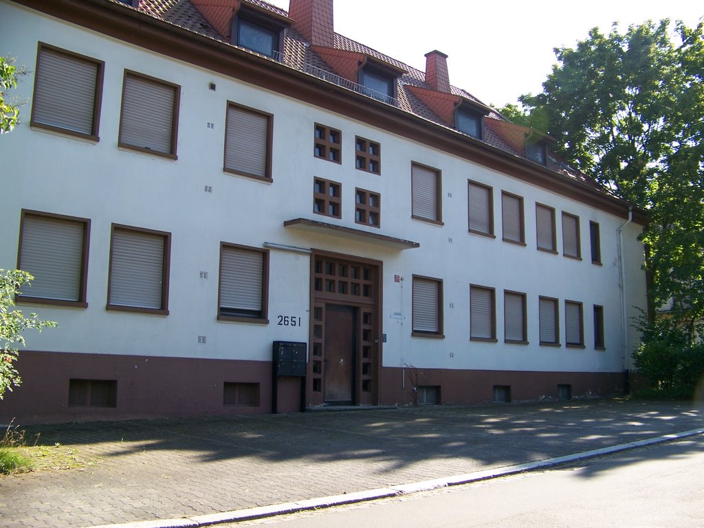 Kaiserslautern, Fliegerstr. - former us housing, Кайзерслаутерн