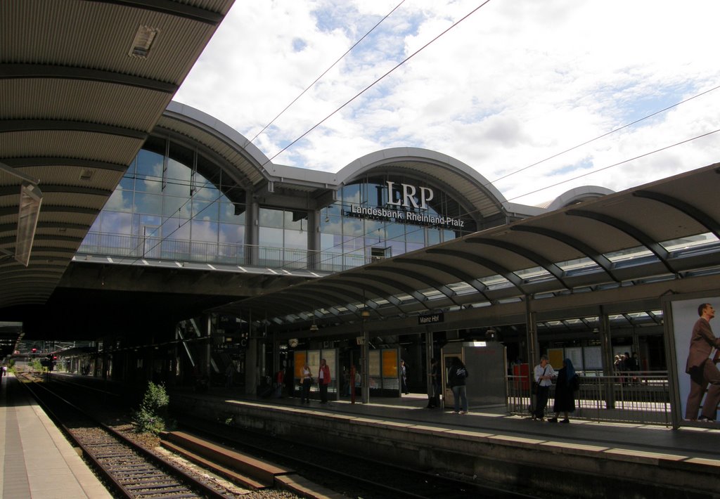 Mainz Hauptbahnhof, Майнц