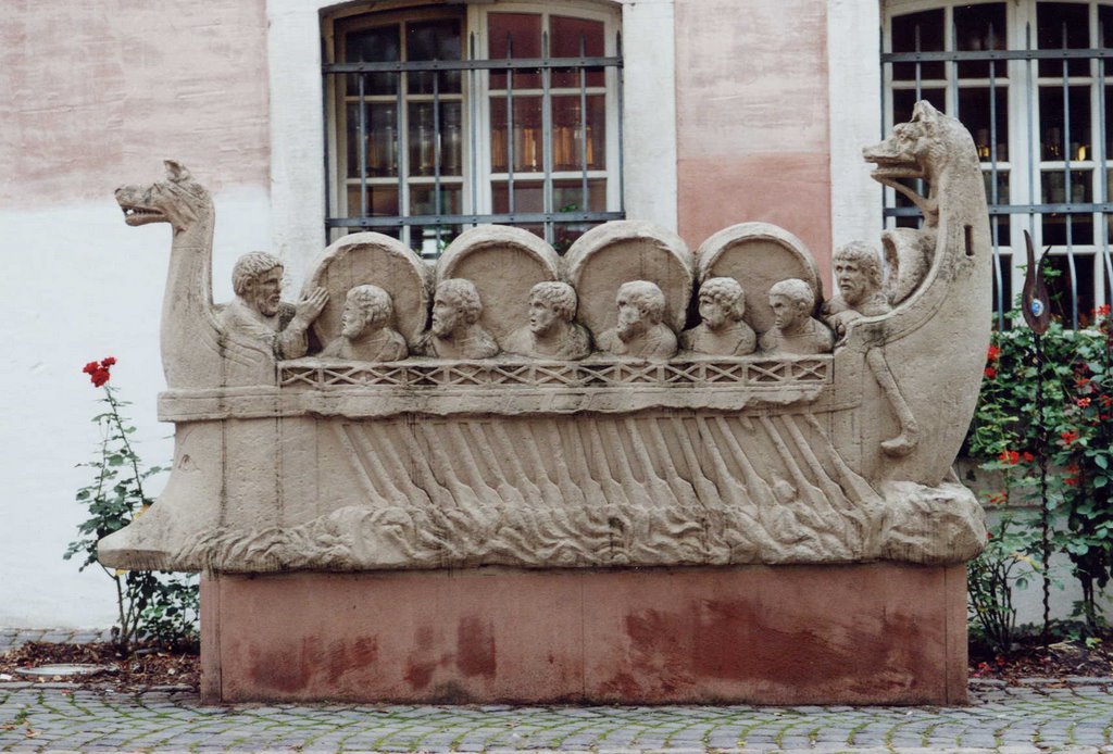 Römisches Monument vor Weingut, Трир